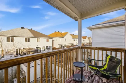 125 Castle Glen Crescent Kanata ON K2L 4G9