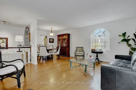 26 Amundsen Crescent Kanata ON K2L 1A7
