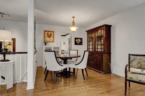 26 Amundsen Crescent Kanata ON K2L 1A7