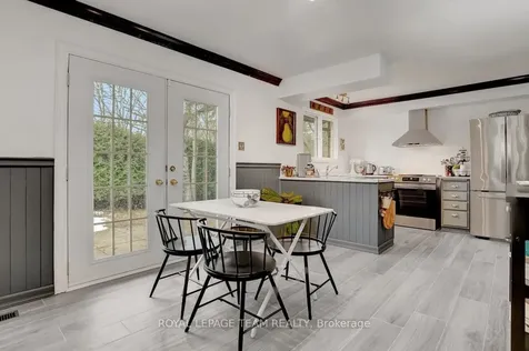 26 Amundsen Crescent Kanata ON K2L 1A7