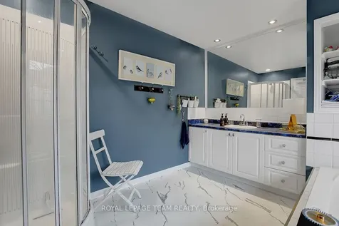 26 Amundsen Crescent Kanata ON K2L 1A7