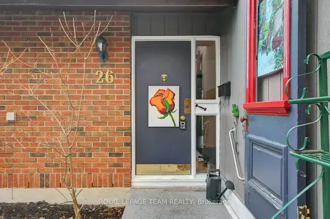26 Amundsen Crescent Kanata ON K2L 1A7