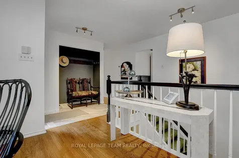 26 Amundsen Crescent Kanata ON K2L 1A7