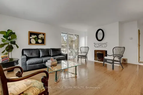 26 Amundsen Crescent Kanata ON K2L 1A7