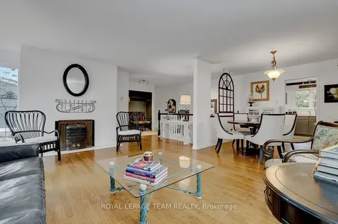 26 Amundsen Crescent Kanata ON K2L 1A7
