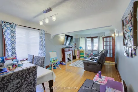 34 Barons Avenue S Hamilton ON L8K 2Y2
