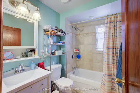 34 Barons Avenue S Hamilton ON L8K 2Y2