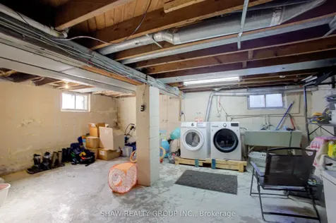 34 Barons Avenue S Hamilton ON L8K 2Y2