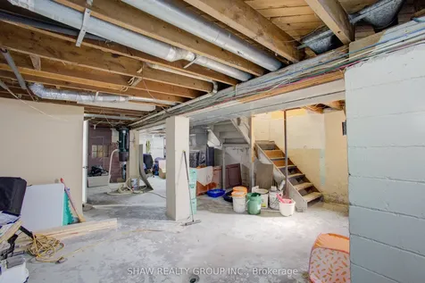 34 Barons Avenue S Hamilton ON L8K 2Y2