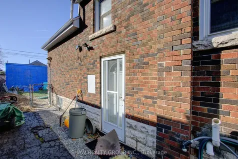 34 Barons Avenue S Hamilton ON L8K 2Y2