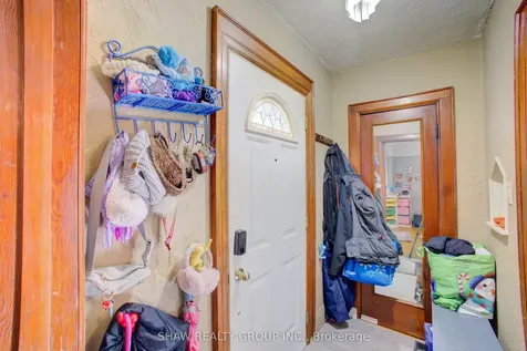 34 Barons Avenue S Hamilton ON L8K 2Y2