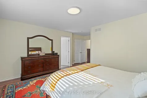 6558 Montrose Road Niagara Falls ON L2H 1M4