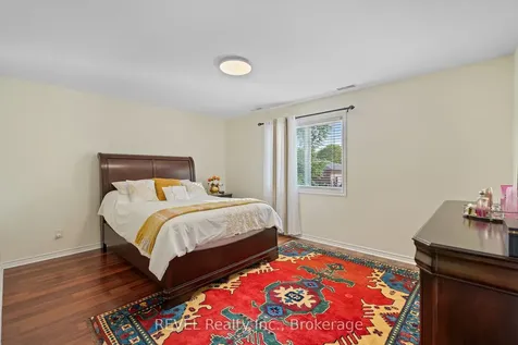 6558 Montrose Road Niagara Falls ON L2H 1M4