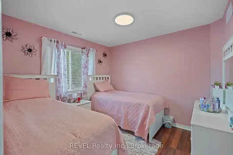6558 Montrose Road Niagara Falls ON L2H 1M4