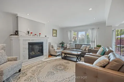 6558 Montrose Road Niagara Falls ON L2H 1M4