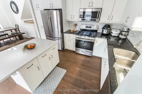 6 Ambrose Avenue Hamilton ON L8K 6E2