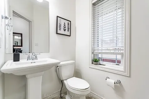6 Ambrose Avenue Hamilton ON L8K 6E2