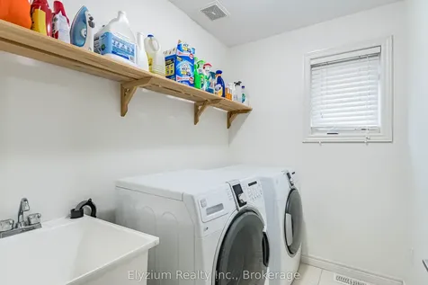 6 Ambrose Avenue Hamilton ON L8K 6E2