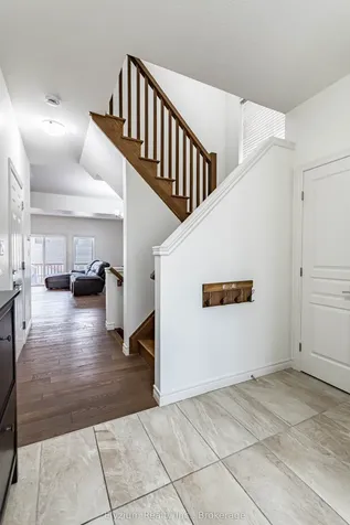 6 Ambrose Avenue Hamilton ON L8K 6E2