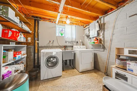 103 Empress Avenue Hamilton ON L9A 1M5
