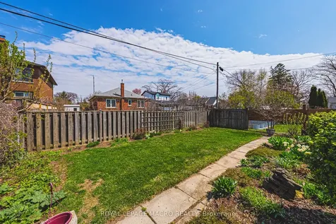 103 Empress Avenue Hamilton ON L9A 1M5