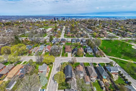 103 Empress Avenue Hamilton ON L9A 1M5