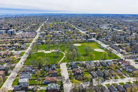 103 Empress Avenue Hamilton ON L9A 1M5