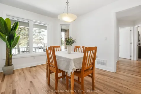 7 Weaver Crescent Kanata ON K2K 3E1