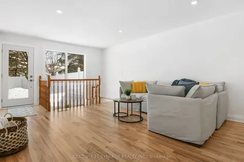 7 Weaver Crescent Kanata ON K2K 3E1