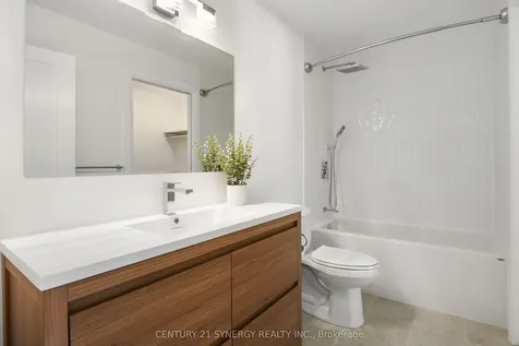 7 Weaver Crescent Kanata ON K2K 3E1