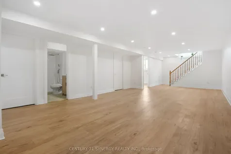 7 Weaver Crescent Kanata ON K2K 3E1