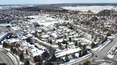 7 Weaver Crescent Kanata ON K2K 3E1
