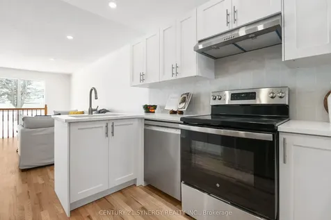 7 Weaver Crescent Kanata ON K2K 3E1