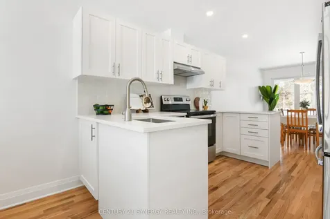 7 Weaver Crescent Kanata ON K2K 3E1