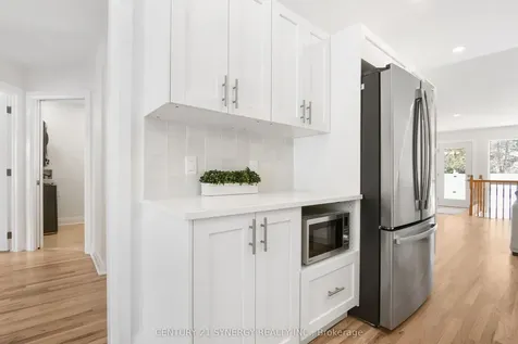 7 Weaver Crescent Kanata ON K2K 3E1