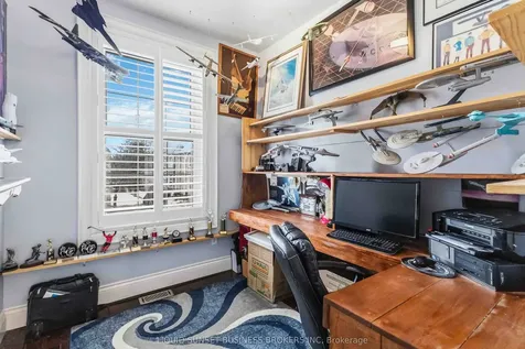 39 William Street St. Thomas ON N5R 3H1