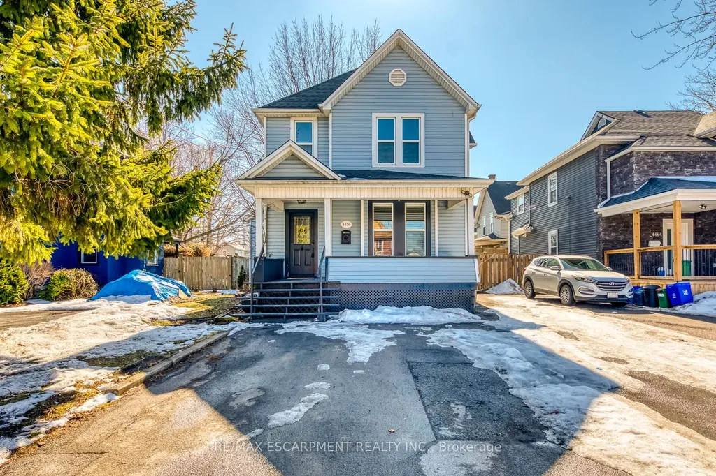 4456 Ellis Street Niagara Falls ON L2E 1H4