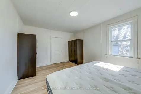 4456 Ellis Street Niagara Falls ON L2E 1H4
