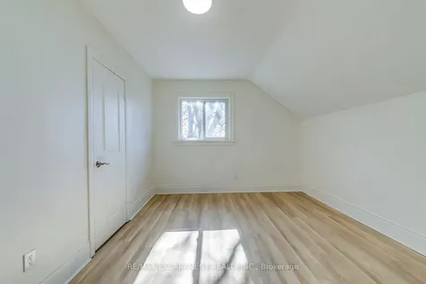 4456 Ellis Street Niagara Falls ON L2E 1H4