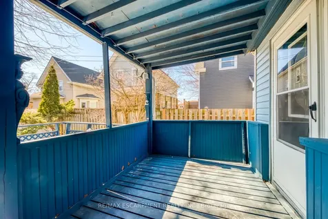 4456 Ellis Street Niagara Falls ON L2E 1H4