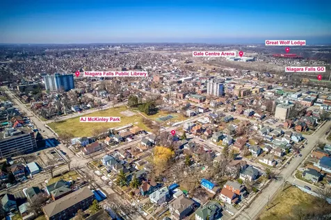 4456 Ellis Street Niagara Falls ON L2E 1H4