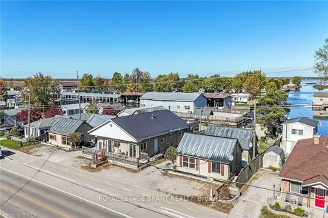 48-50 Erie Boulevard Norfolk ON N0E 1M0