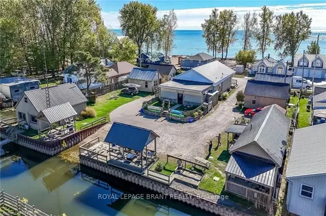 48-50 Erie Boulevard Norfolk ON N0E 1M0