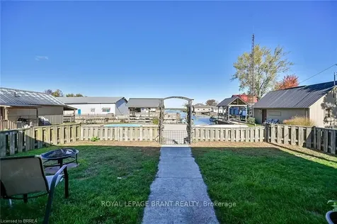 48-50 Erie Boulevard Norfolk ON N0E 1M0