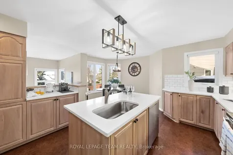 76 Hansen Avenue Kanata ON K2K 2L7