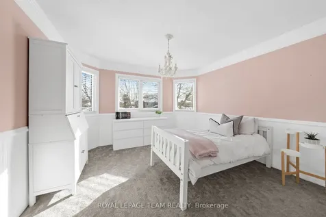 76 Hansen Avenue Kanata ON K2K 2L7
