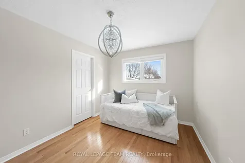 76 Hansen Avenue Kanata ON K2K 2L7