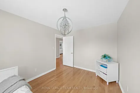 76 Hansen Avenue Kanata ON K2K 2L7