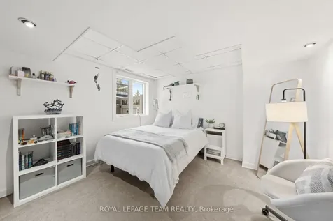 76 Hansen Avenue Kanata ON K2K 2L7