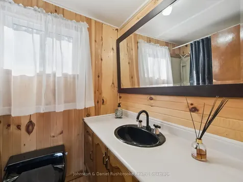 1020 Gordonier Lk Road Private Bracebridge ON P1L 1X3